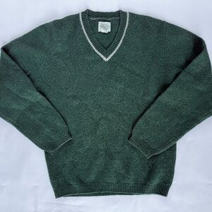 Women’s Vintage 90’s dark green wool sweater sz S